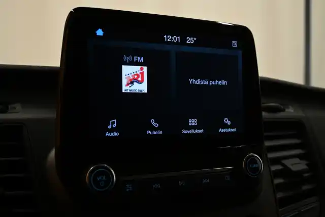 Valkoinen Pakettiauto, Ford Transit – FPZ-434