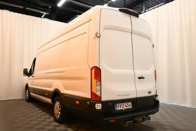 Valkoinen Pakettiauto, Ford Transit – FPZ-434