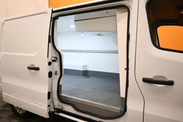 Valkoinen Pakettiauto, Renault Trafic – FRA-245