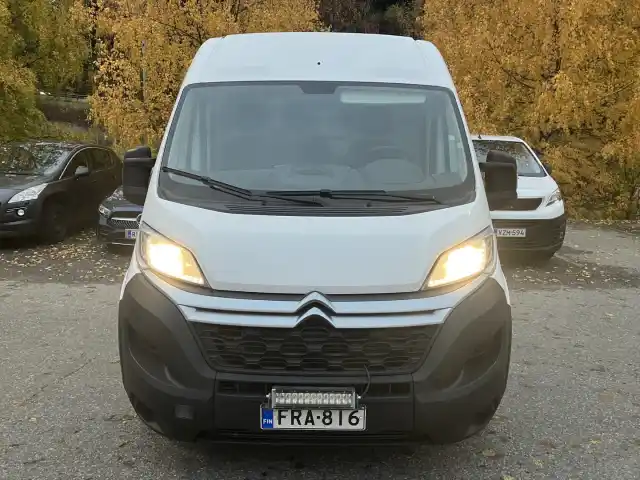 Valkoinen Pakettiauto, Citroen Jumper – FRA-816