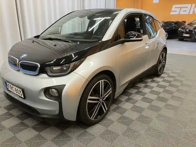 Harmaa Viistoperä, BMW i3 – FRC-803