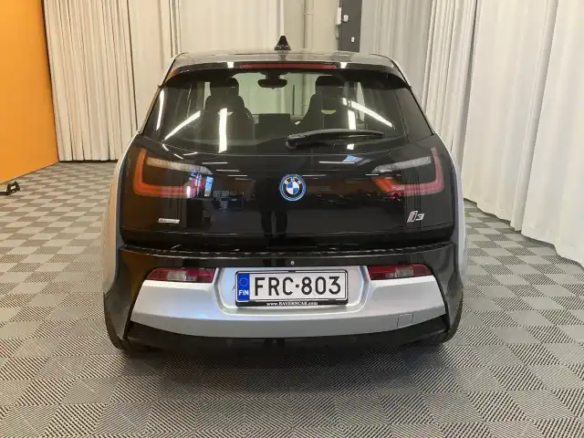 Harmaa Viistoperä, BMW i3 – FRC-803