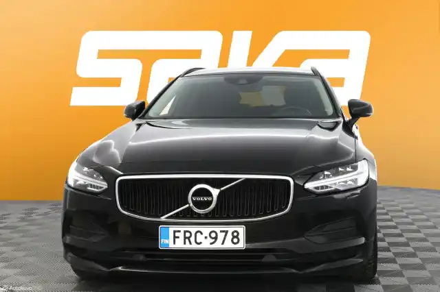 Musta Farmari, Volvo V90 – FRC-978