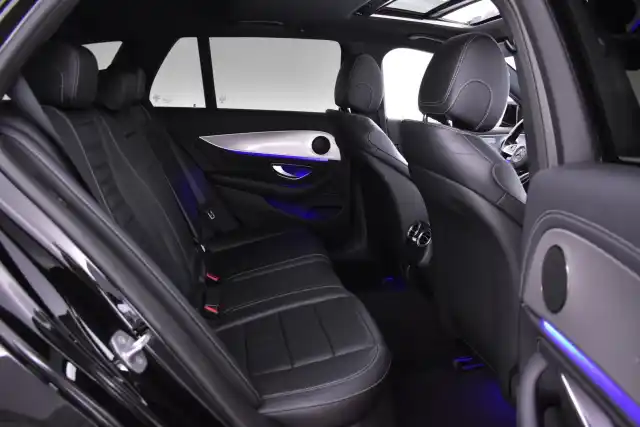 Musta Farmari, Mercedes-Benz E – FRE-828