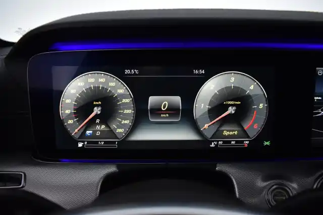 Musta Farmari, Mercedes-Benz E – FRE-828