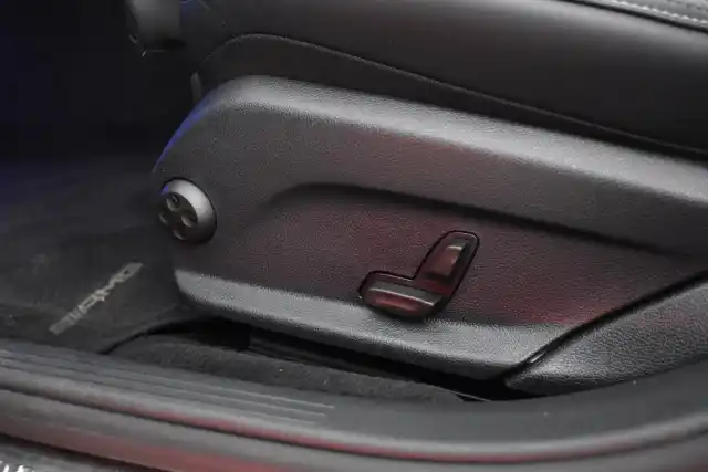 Musta Farmari, Mercedes-Benz E – FRE-828