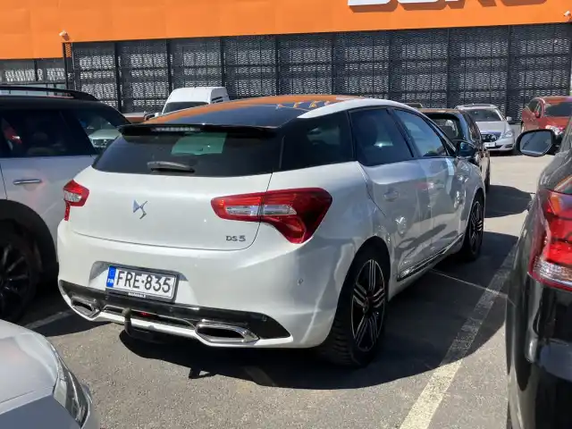 Valkoinen Viistoperä, Citroen DS5 – FRE-835