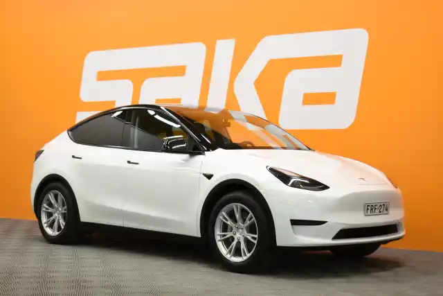 Valkoinen Maastoauto, Tesla Model Y – FRF-274