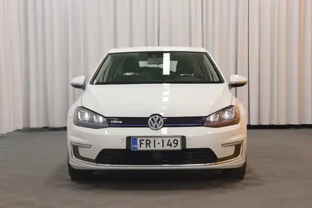 Valkoinen Viistoperä, Volkswagen Golf – FRI-149