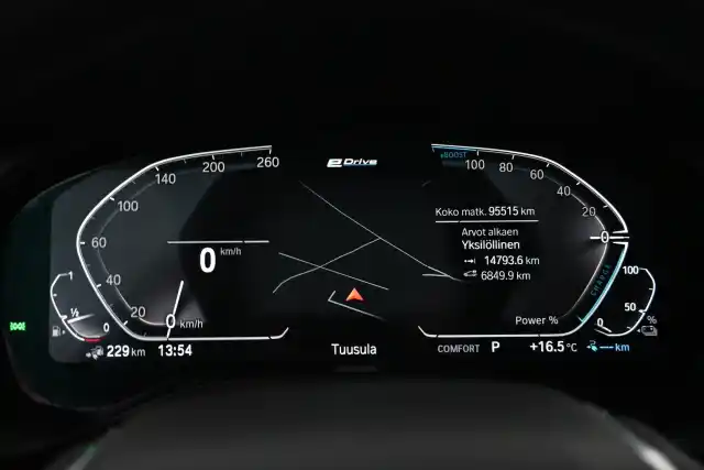 Musta Maastoauto, BMW X3 – FRI-703