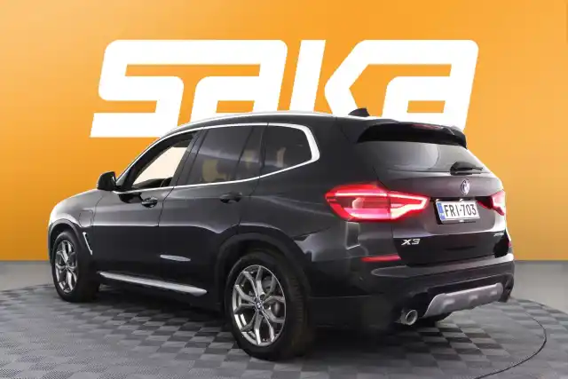 Musta Maastoauto, BMW X3 – FRI-703