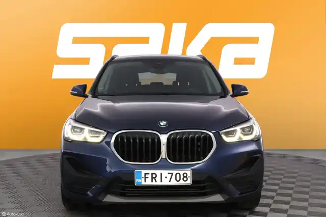 Sininen Maastoauto, BMW X1 – FRI-708