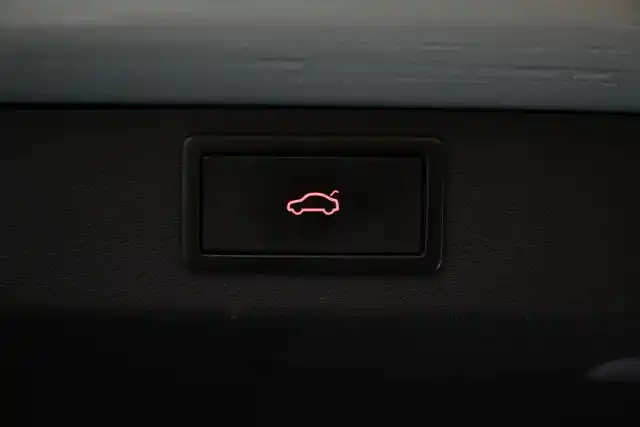Vihreä Maastoauto, Skoda Enyaq – FRJ-865