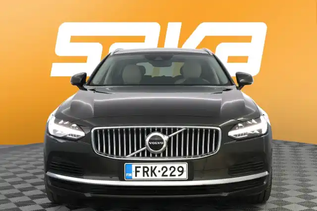 Harmaa Farmari, Volvo V90 – FRK-229