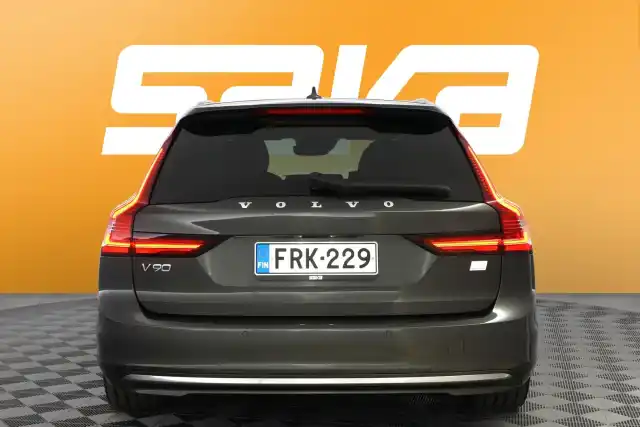 Harmaa Farmari, Volvo V90 – FRK-229