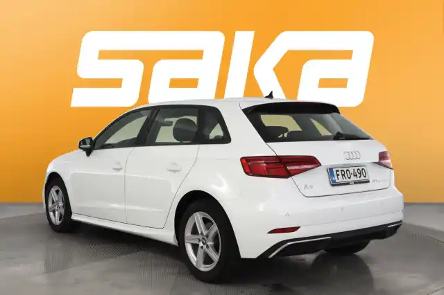 Valkoinen Viistoperä, Audi A3 – FRO-490