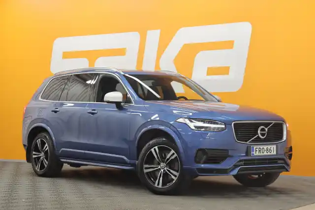 Sininen Maastoauto, Volvo XC90 – FRO-861