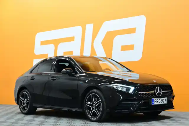 Musta Sedan, Mercedes-Benz A – FRO-977