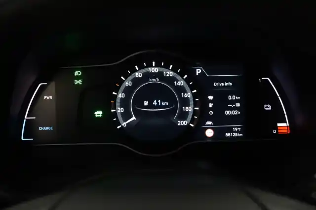 Harmaa Maastoauto, Hyundai Kona Electric – FRO-994