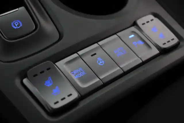 Harmaa Maastoauto, Hyundai Kona Electric – FRO-994