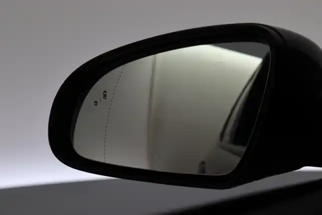 Harmaa Maastoauto, Hyundai Kona Electric – FRO-994