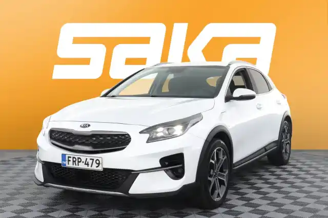 Valkoinen Viistoperä, Kia XCeed – FRP-479