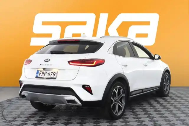 Valkoinen Viistoperä, Kia XCeed – FRP-479