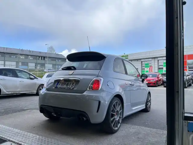 Harmaa Viistoperä, Fiat 500 – FRP-613