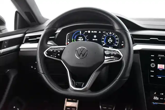 Musta Farmari, Volkswagen Arteon – FRR-411