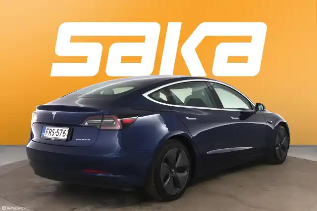 Sininen Sedan, Tesla Model 3 – FRS-576