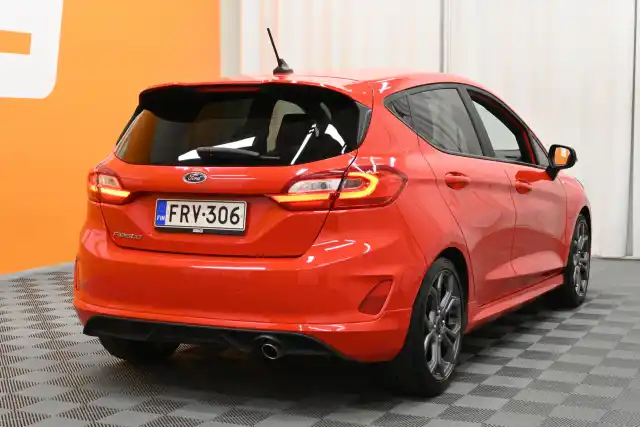 Punainen Viistoperä, Ford Fiesta – FRV-306