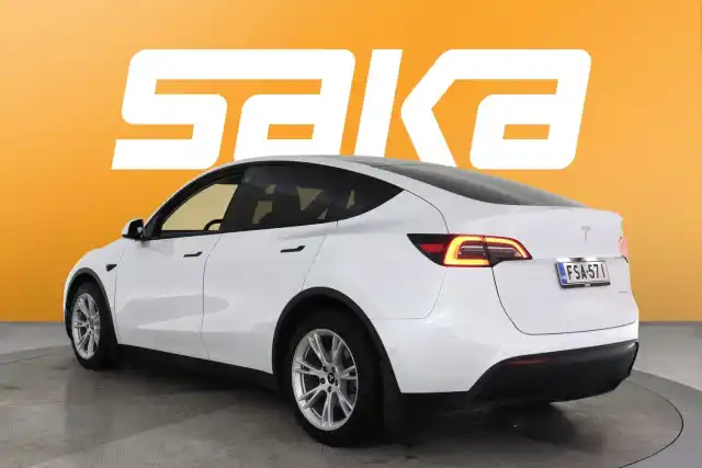 Valkoinen Maastoauto, Tesla Model Y – FSA-571