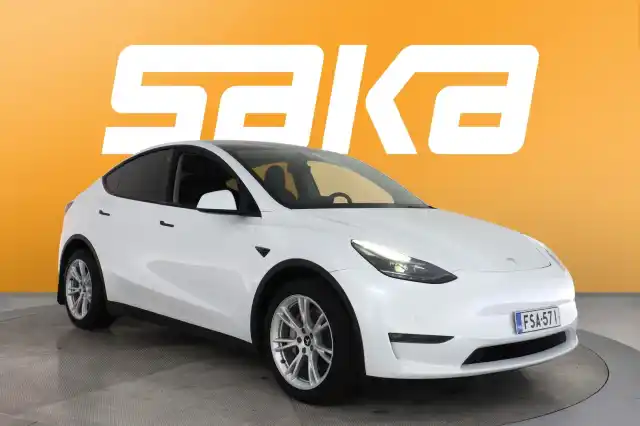 Valkoinen Maastoauto, Tesla Model Y – FSA-571