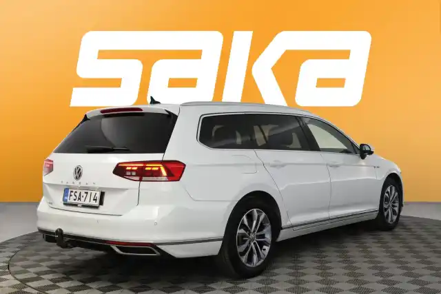 Valkoinen Farmari, Volkswagen Passat – FSA-714