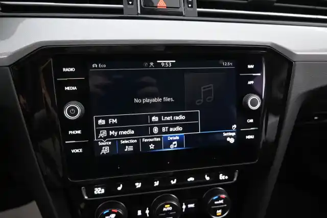 Valkoinen Farmari, Volkswagen Passat – FSA-714