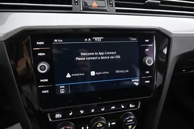 Valkoinen Farmari, Volkswagen Passat – FSA-714