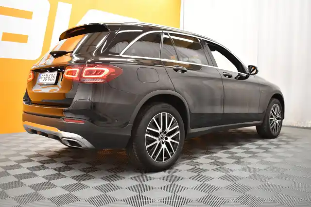 Musta Maastoauto, Mercedes-Benz GLC – FSB-626