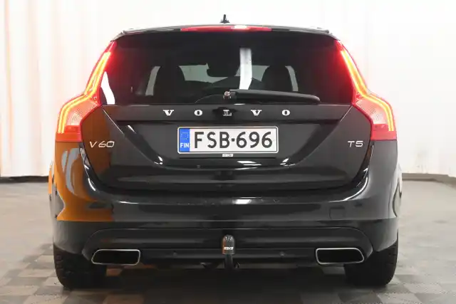 Musta Farmari, Volvo V60 – FSB-696