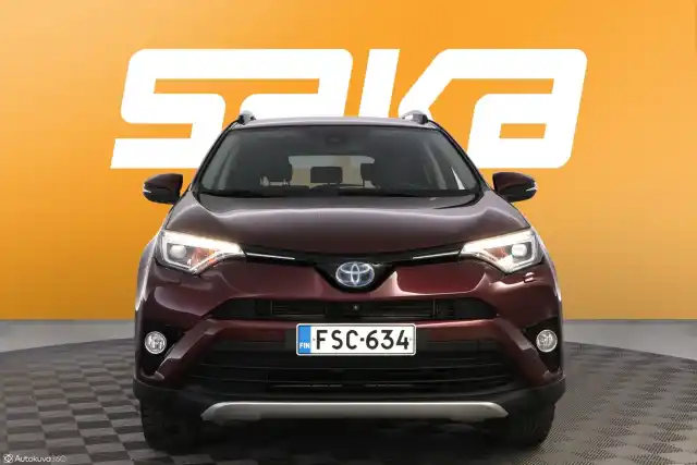 Punainen Maastoauto, Toyota RAV4 – FSC-634