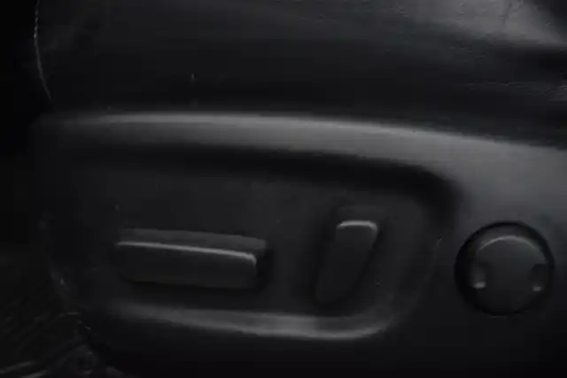 Punainen Maastoauto, Toyota RAV4 – FSC-634