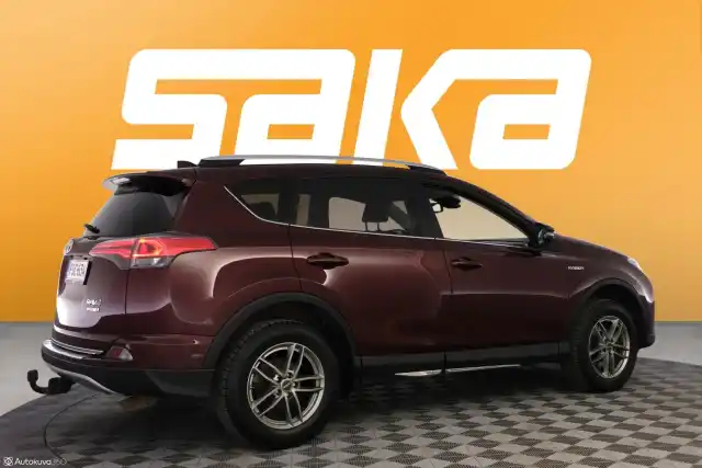 Punainen Maastoauto, Toyota RAV4 – FSC-634
