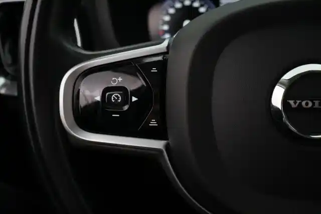 Musta Farmari, Volvo V60 – FSG-549