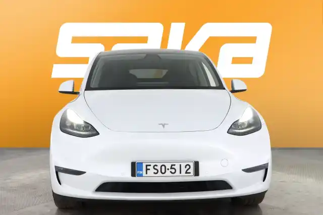 Valkoinen Maastoauto, Tesla Model Y – FSO-512