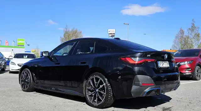 Musta Sedan, BMW i4 – FSP-779