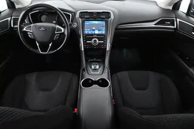 Sininen Farmari, Ford Mondeo – FVC-480