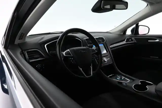 Sininen Farmari, Ford Mondeo – FVC-480