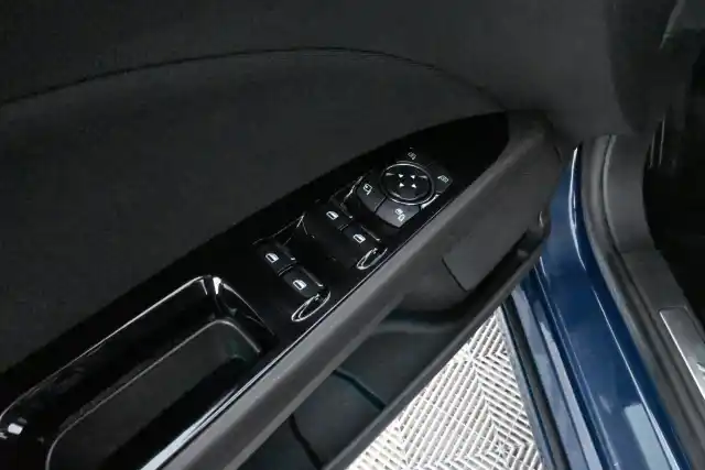 Sininen Farmari, Ford Mondeo – FVC-480