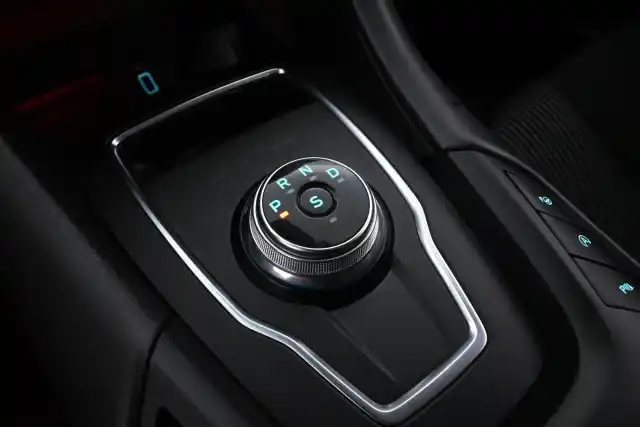 Sininen Farmari, Ford Mondeo – FVC-480