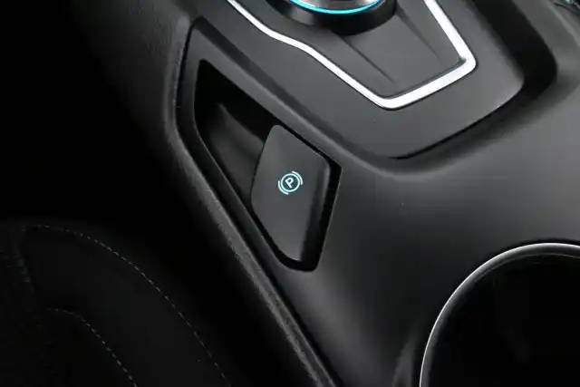 Sininen Farmari, Ford Mondeo – FVC-480
