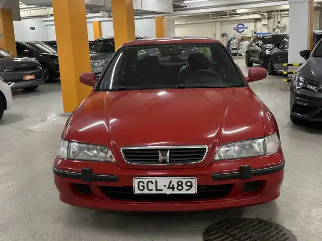 Punainen Sedan, Honda Accord – GCL-489